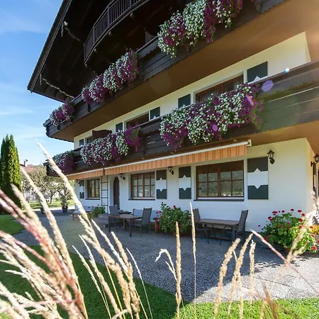 Guest house Ticklhof Am See 3*
