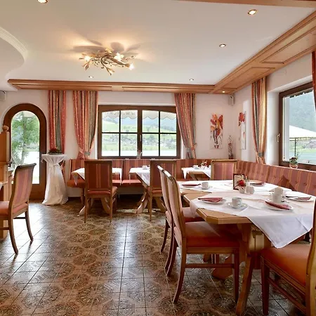 Ticklhof Am See 3*