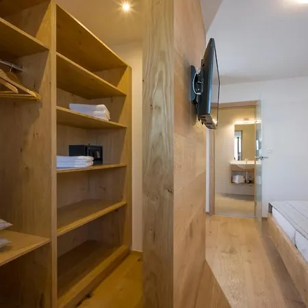 ゲストハウス Ticklhof Am 3*